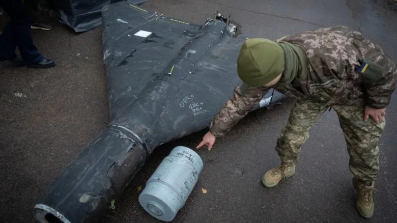 Уламки російського дрона пошкодили будинок на Київщині