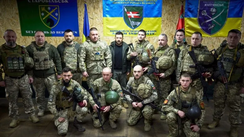 Зеленский обещает сохранить численность армии в условиях мирного соглашения