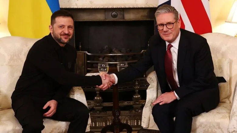 Зеленский встретился с британским премьером Стармером в Лондоне