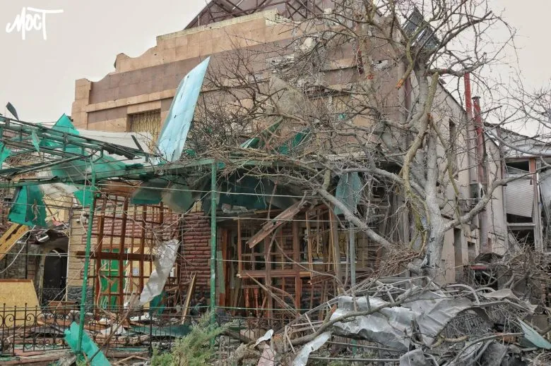 У Бериславі російський дрон вдарив по чоловікові в його домі