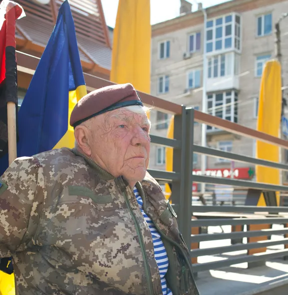 Григорий Янченко из Херсона удостоен награды «Варті» за волонтерство