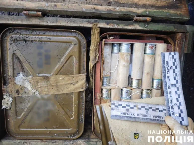 Задержание жителя Берислава с арсеналом российской оружия