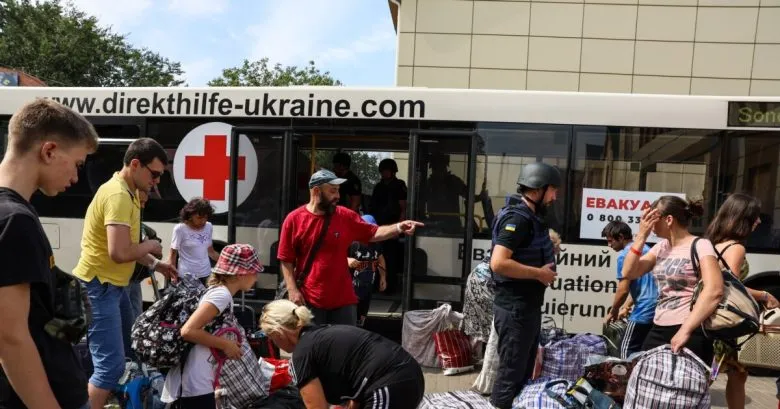 Евакуація жителів 11 прикордонних сіл Сумщини: 111 осіб вже виїхали