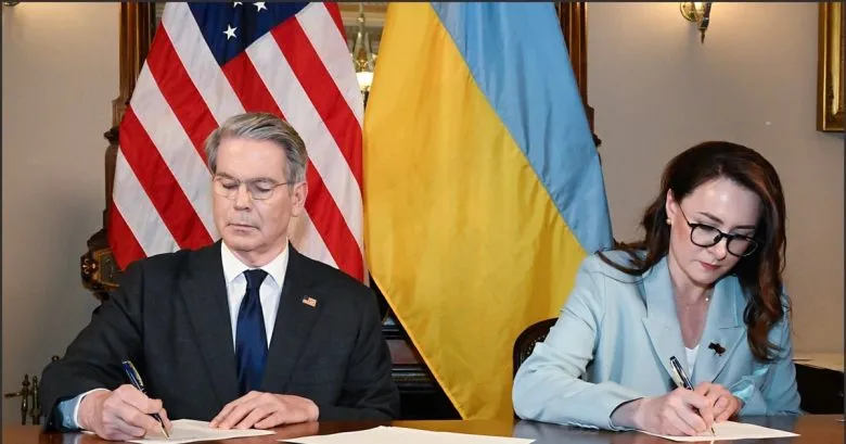 Правительство Украины подписало соглашение с США о инвестиционном фонде восстановления