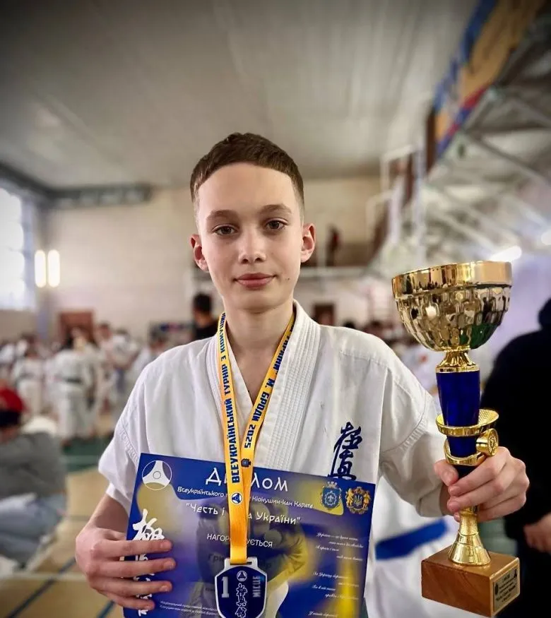 Перемога учня херсонської школи на турнірі з кіокушин карате