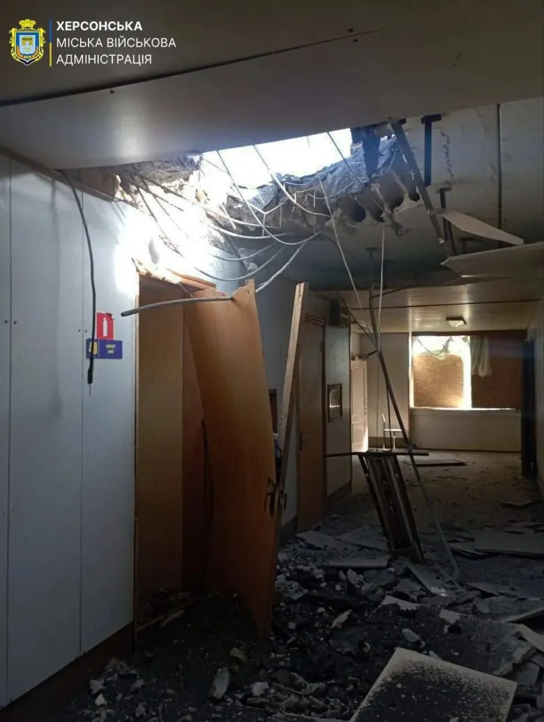 У Херсоні внаслідок обстрілу знову постраждав заклад освіти