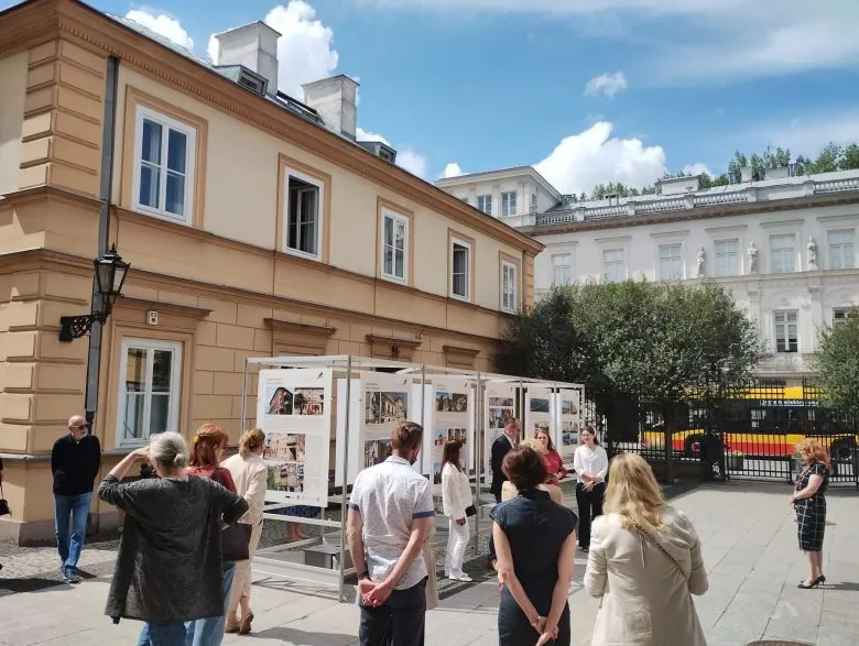 Виставка у Польщі демонструє руйнування культурної спадщини Херсона