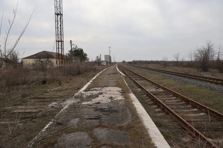 Окупанти вивозять зерно з Херсонщини до Криму через залізницю