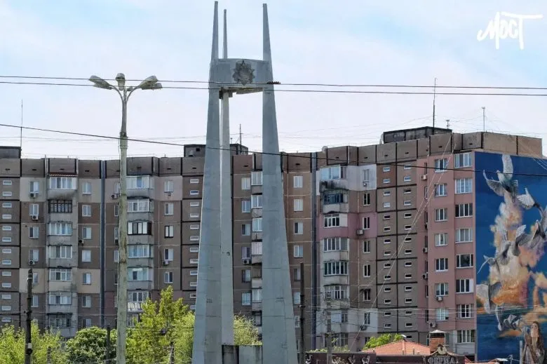 У Херсоні обмежено рух транспорту через пожежу від атаки дрона