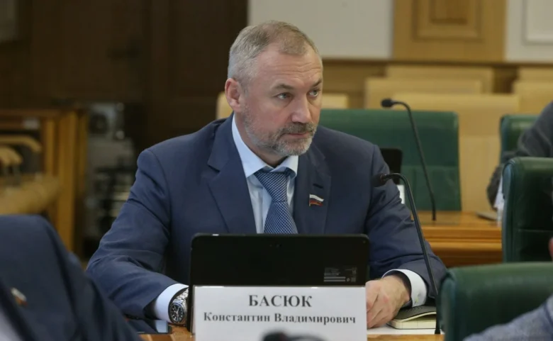 Подозрение российскому сенатору от Херсонщины за поддержку агрессии