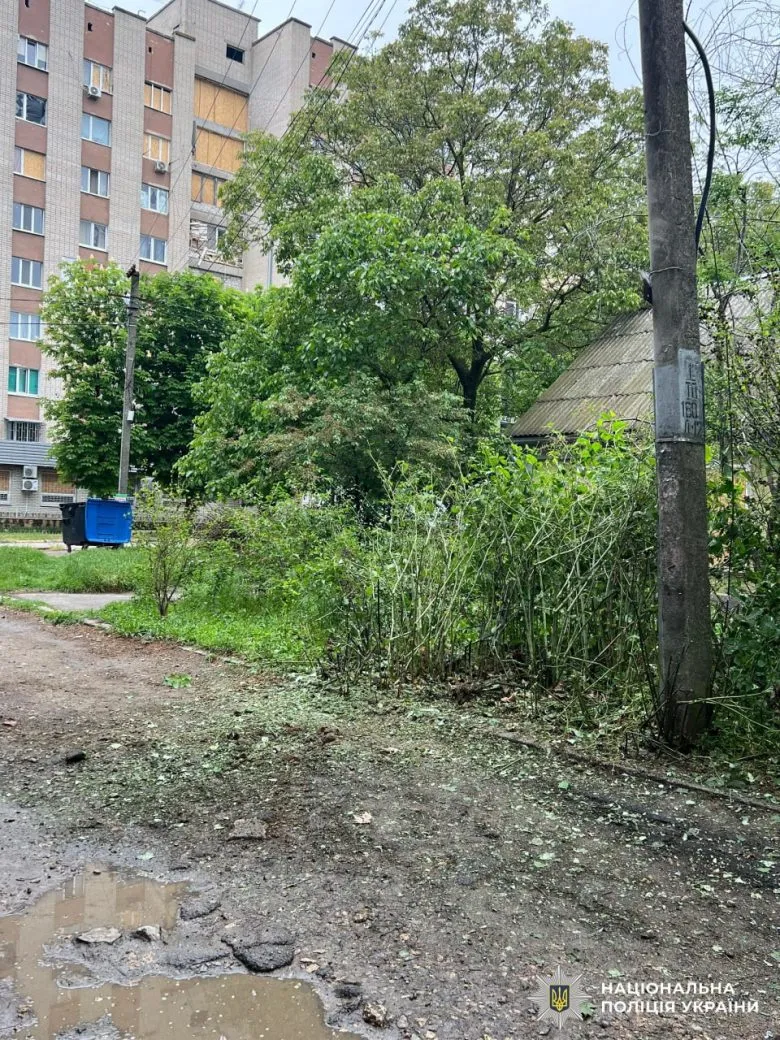 Обстріл Херсона: російські війська поранили двох жителів