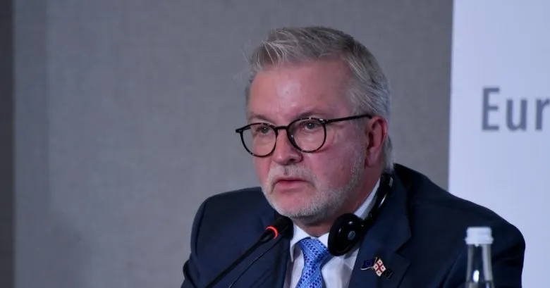 Европарламент призвал Украину не сворачивать антикоррупционные реформы