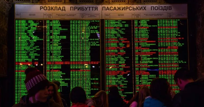 Задержка поездов из-за ракетного удара России, продолжается восстановление инфраструктуры