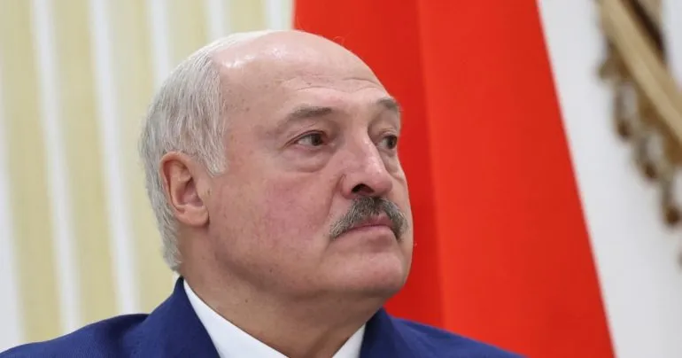 Лукашенко усиливает давление на банки Беларуси в поисках финансирования