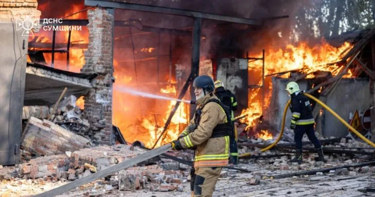 ДСНС ліквідувало пожежі в Сумах під час російських атак