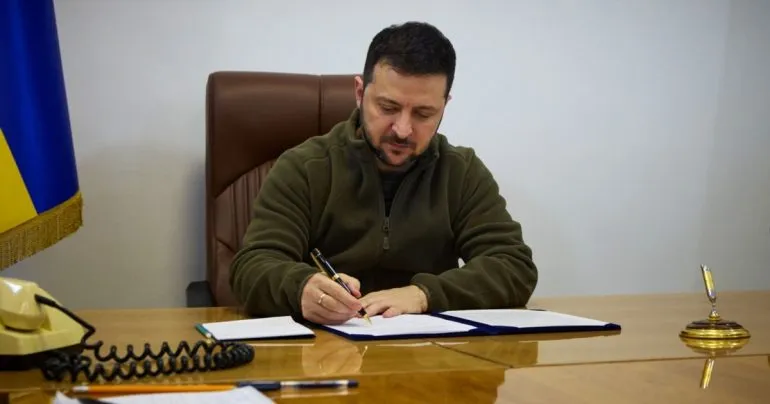 Зеленский подписал санкции и сообщил о сотрудничестве с Японией