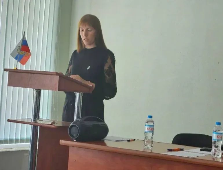 Глава оккупационной рады Новой Каховки получила премии для себя и заместителя