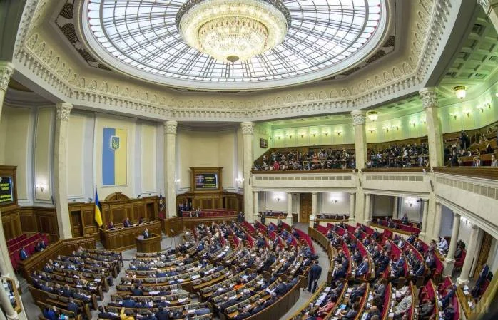 Верховная Рада отложила выборы из-за войны с Россией