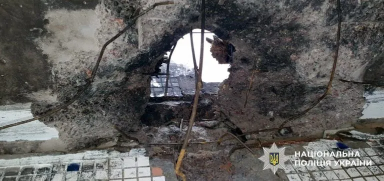 Атака дронів та артобстріли на Херсонщині: троє поліцейських поранені