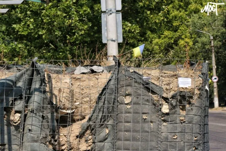 Російські військові завдали удару по Дніпровському району Херсона