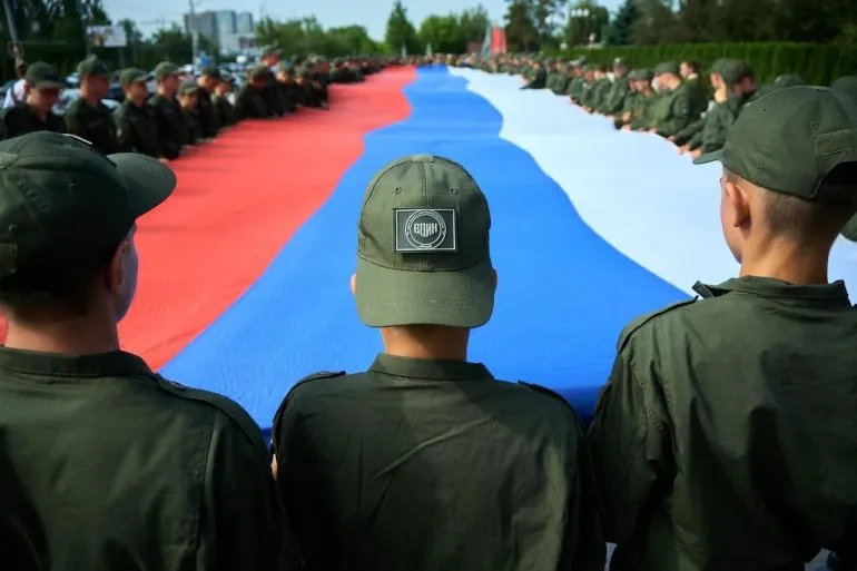 В Херсонской области школьников будут обучать военной службе