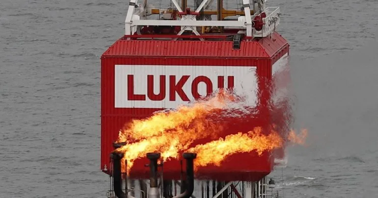 СБУ завдала удару по російській нафтовидобувній платформі в Каспійському морі