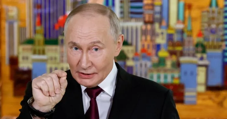 Кремль отвергает легитимность выборов в Украине, реагируя на заявление Зеленского