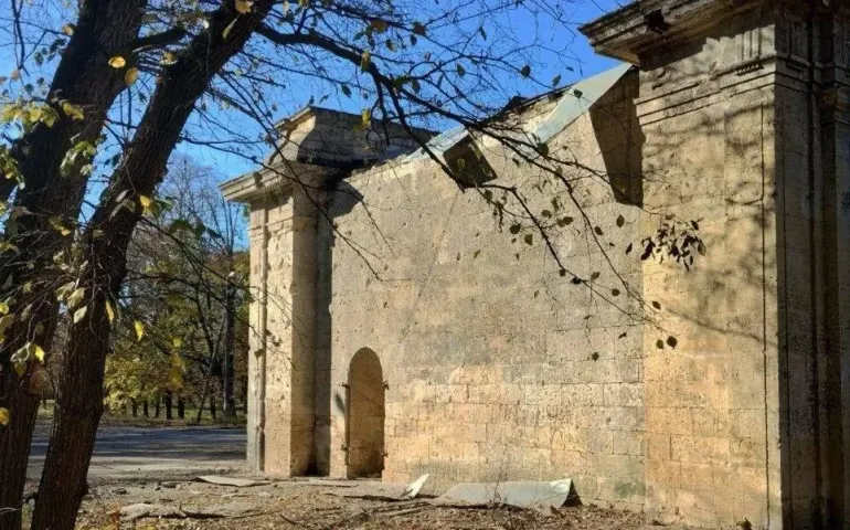 Пошкодження пам’яток історії у Херсонській громаді через обстріли