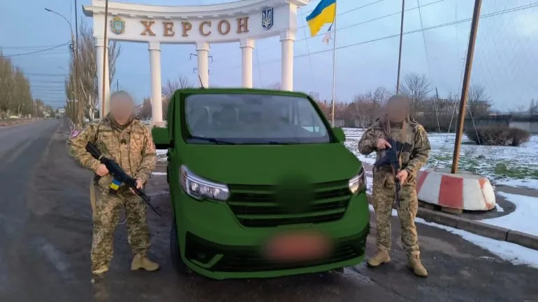 Херсонские военные правоохранители получили новый служебный автомобиль
