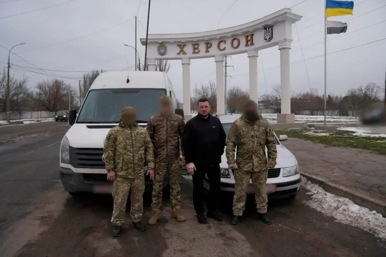 Херсонська морська піхота отримала автомобілі від Литви для бойових завдань