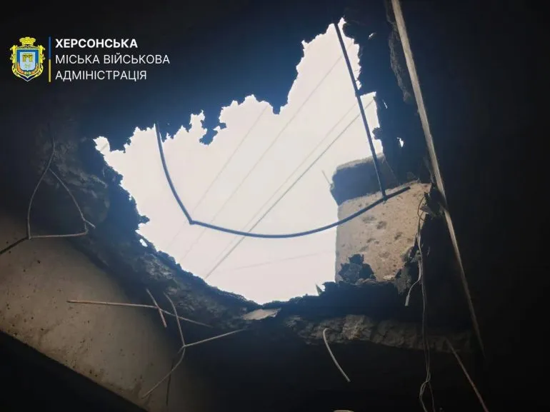 Російські дрони Молнія завдають ударів по житловим кварталам Херсона