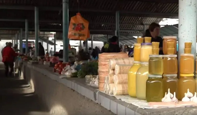 Каховський ринок оштрафували за незаконне використання приміщень