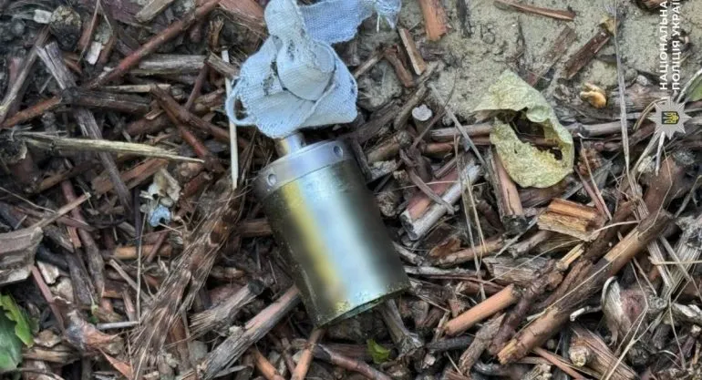 Херсон під загрозою: Російські війська обстрілюють місто касетними боєприпасами