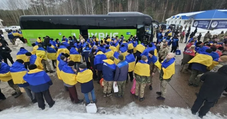 Украина готовится к возвращению 300 украинцев из российского плена
