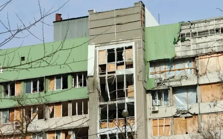 Атака российских военных на общежитие Херсонского университета