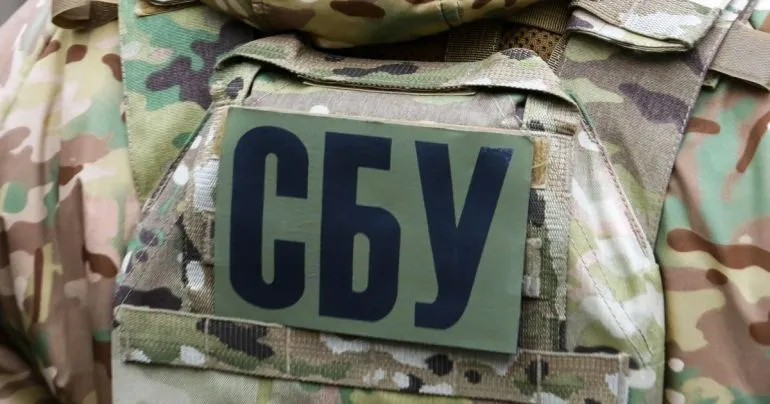 СБУ задержала российского разведчика, который завербовал несовершеннолетнюю для атаки