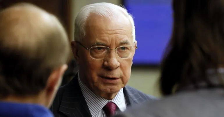 Мін’юст вимагає стягнення майна Азарова та його сина в дохід держави