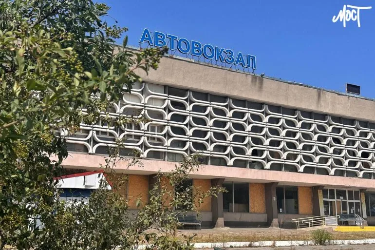 Водители должны платить за заезд на территорию Херсонского автовокзала
