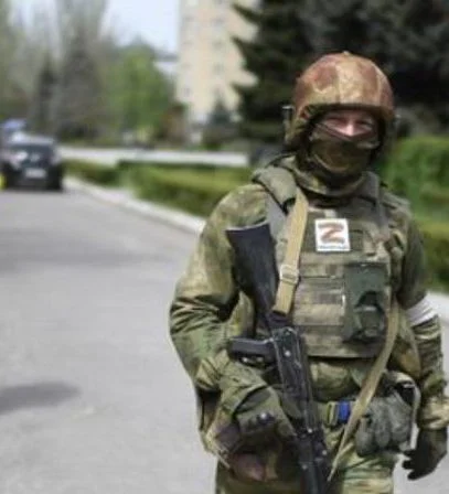 У Херсоні ідентифікували підозрюваного у розстрілі цивільного авто