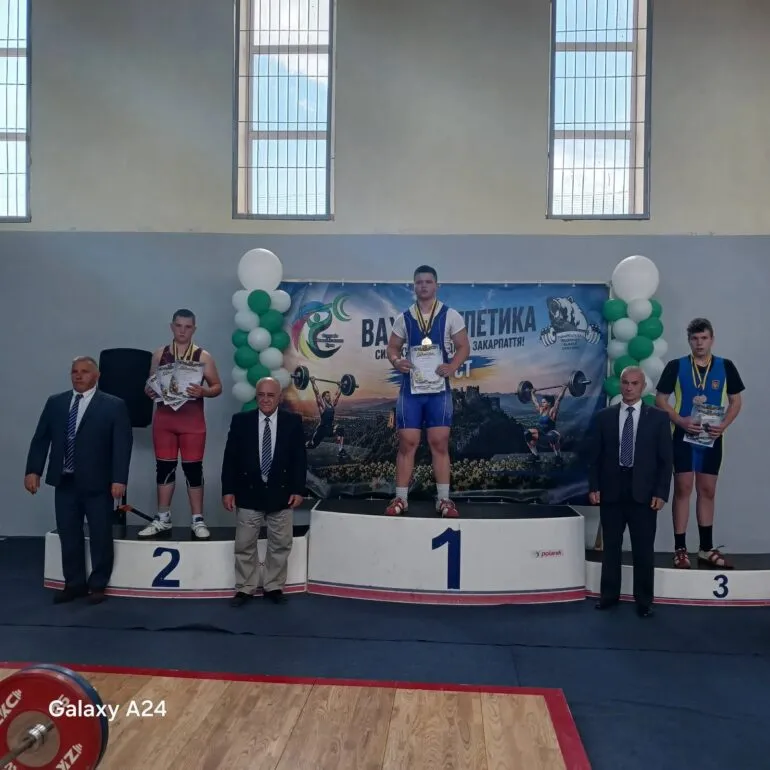 Микола Вахіровський з Херсонщини виборов бронзу на чемпіонаті України з важкої атлетики